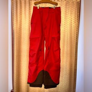 Mammut Women’s Pink Snowboard/Ski pants, excellent condition, size 4